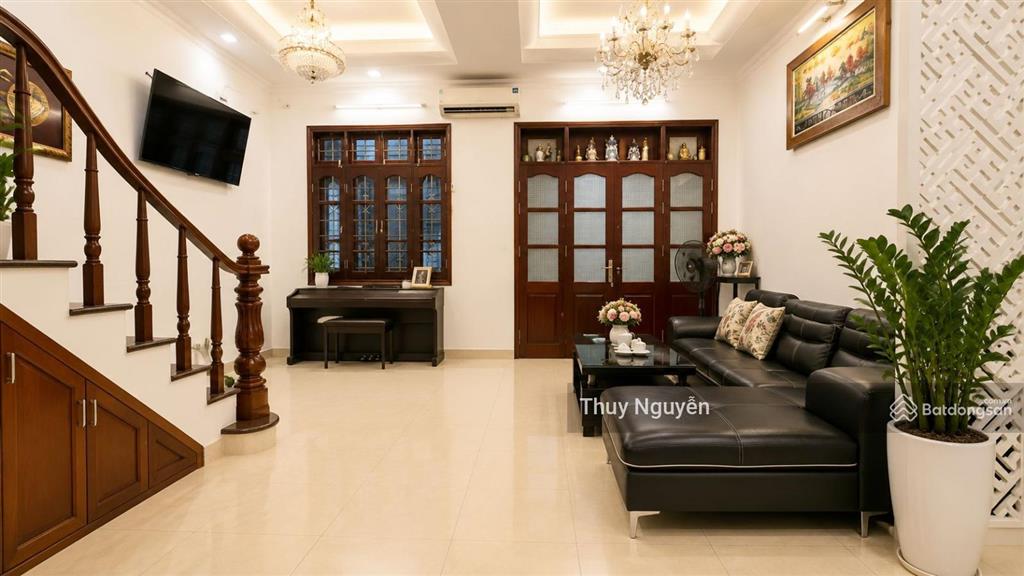 Bán nhà phố lò đúc ô tô đỗ cửa mt 6m 2 thoáng hiếm nhà bán. ngõ đẹp trải nhựa ô tô