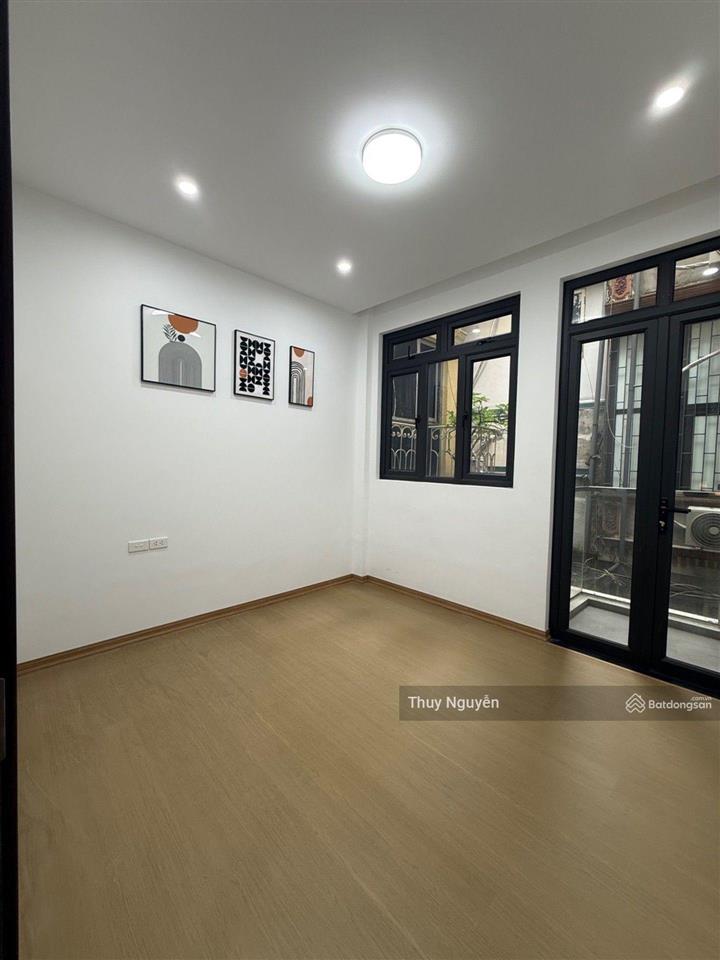 Bán nhà đẹp 55m2 4 ngủ full nội thất 2 mặt thoáng gần phố cổ .chỉ hơn 10 tỷ .094913 56