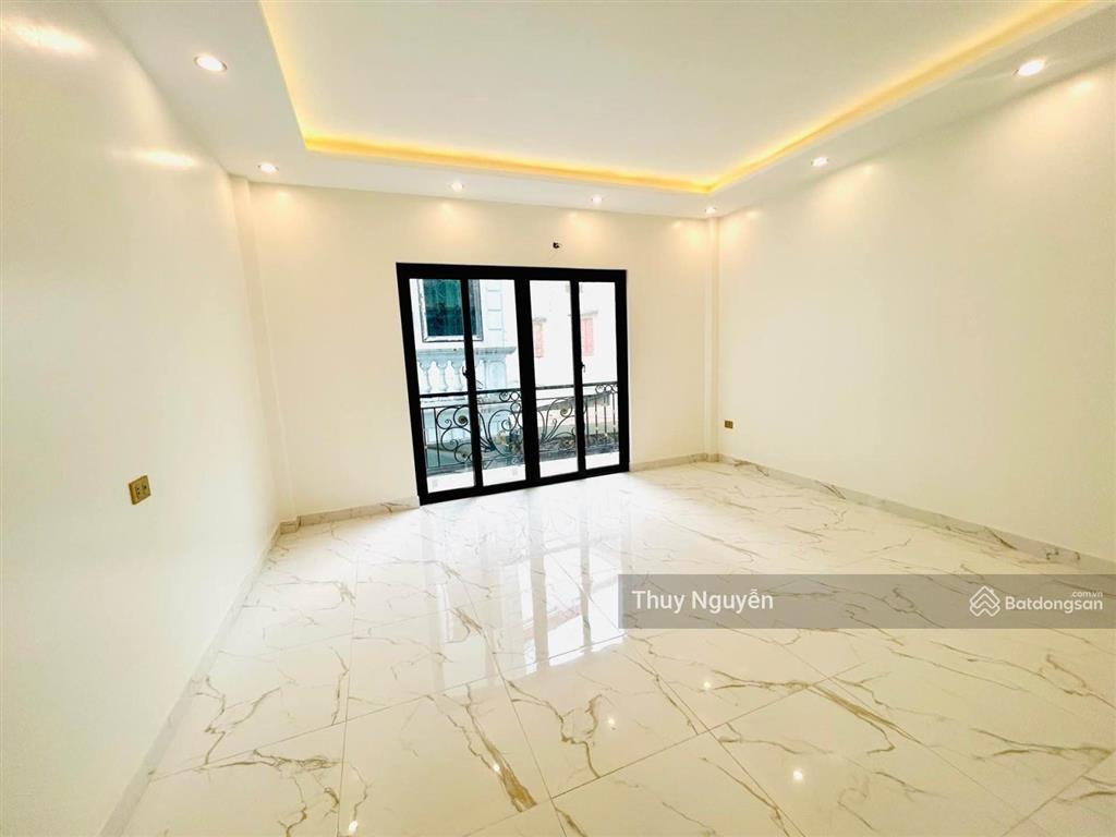 Bán nhà phân lô gần phố thang máy 6pn khép kín hơn 12 tỷ nhà mới kính koong.