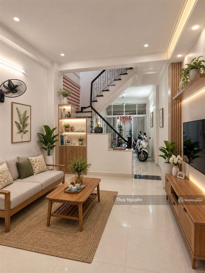 Phân lô ô tô vào nhà gần hồ đền lừ nhà đẹp giữ tiền vị trí đẹp, khu dân trí cao, hạ t