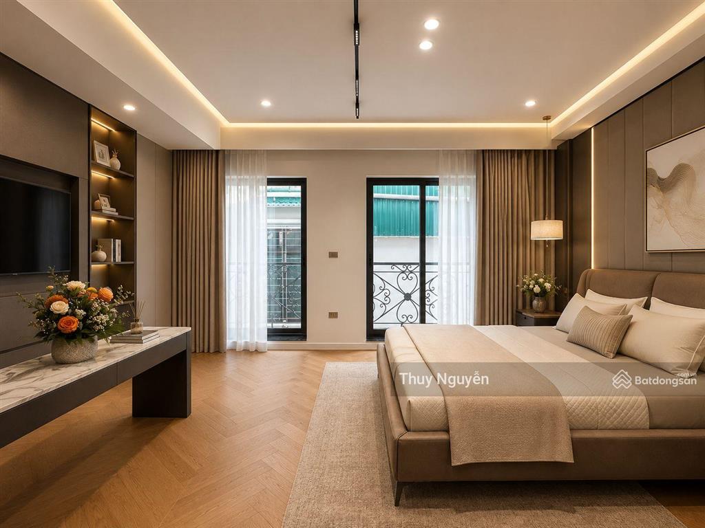 Bán nhà đẹp phố bạch mai hiếm thang máy ô tô đỗ cửa full nội thất cao cấp vị trí vàng