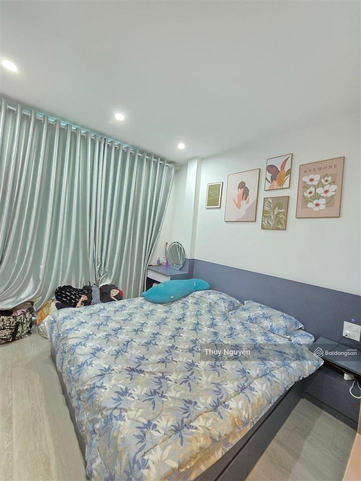 Ô tô 7 chỗ qua nhà kinh doanh đỉnh thang máy xịn nhà mới đẹp thoáng trước sau gần hồ đ