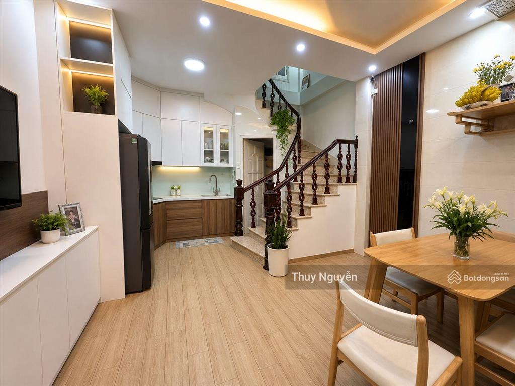 Vợ chồng trẻ mua hôm nay 5 năm sau sẽ cảm ơn quyết định này! nhà đẹp y hình về ở ngay