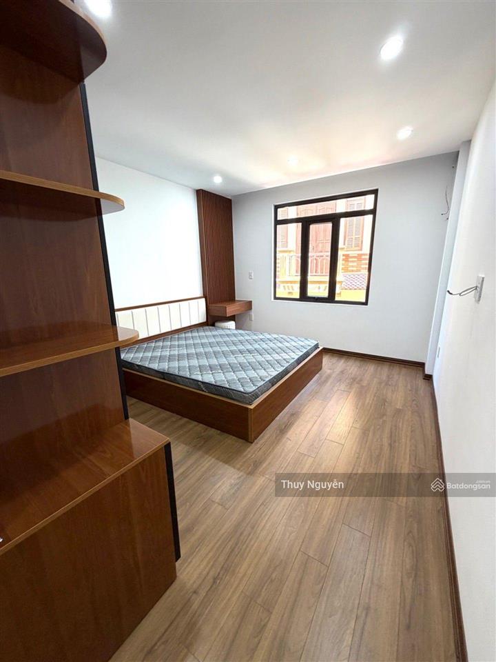 Bán nhà phố đại từ đối diện hồ đại từ nhà đẹp thang máy ô tô chỉ hơn 10 tỷ 0949 135 ***.