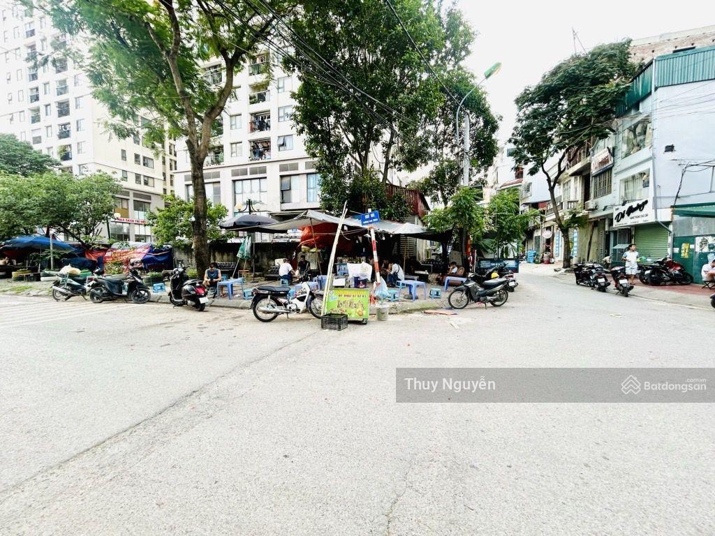 Chính chủ bán nhà phố tam trinh khu phân lô ô tô view hồ công viên trước nhà 2 thoáng