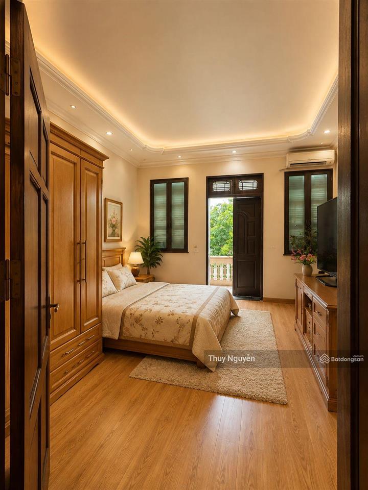 Chính chủ bán nhà phố tây trà dt 90m2 4 tầng vỉa hè rộng 3 ô tô tránh nhau. nhà ở luôn kinh doanh