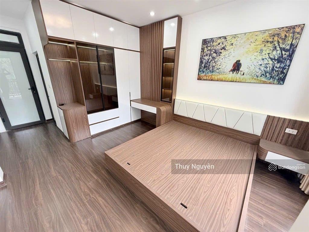 Bán siêu phẩm phân lô ô tô qua nhà ngõ thông full nội thất phố tam trinh.