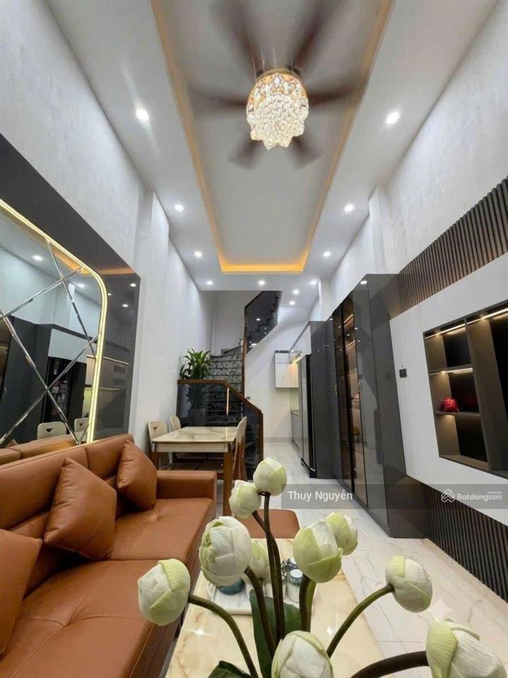 Chính chủ bán nhà siêu đẹp phố bạch mai ngõ thông kinh doanh 35m 5 tầng giá 10 tỷ