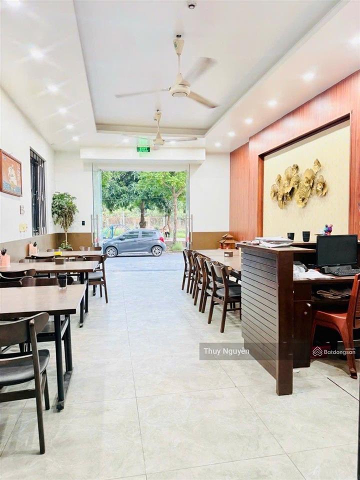 Bán nhà khu phân lô gần gamuda  hiếm vip view vườn hoa ô tô tránh 105 m2 6 tầng thang máy