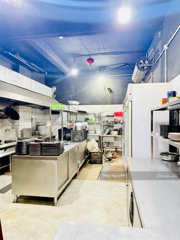 Bán nhà khu phân lô gần gamuda  hiếm vip view vườn hoa ô tô tránh 105 m2 6 tầng thang máy