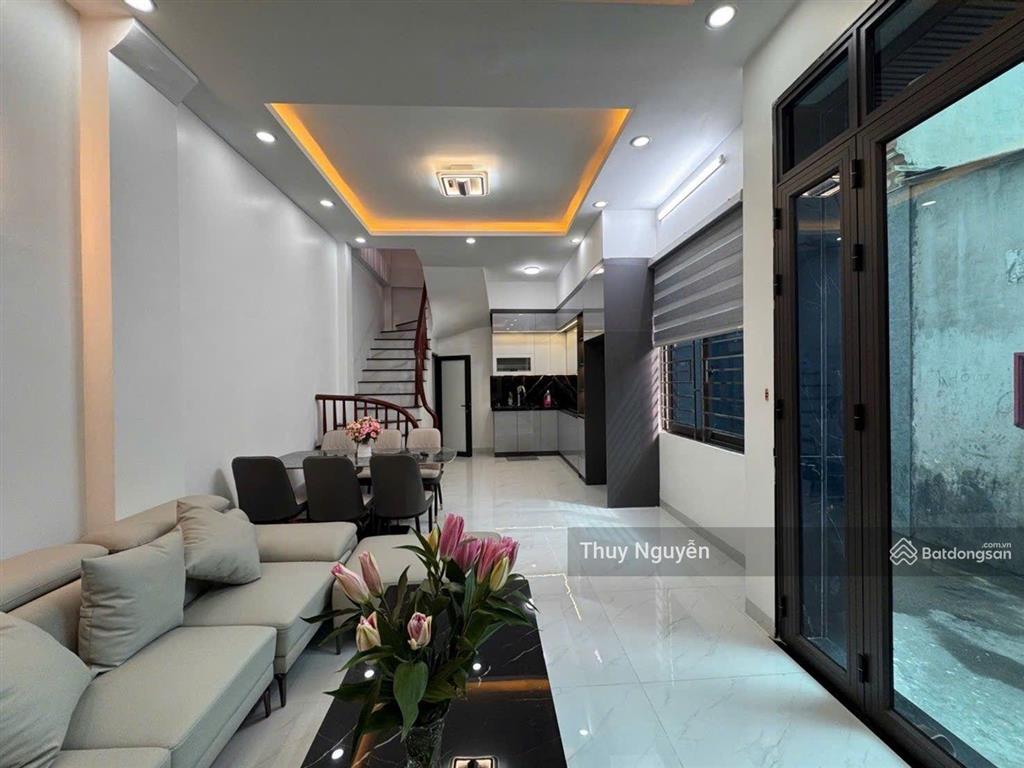 Bán siêu phẩm kim đồng lô góc full nội thất ngõ rộng gần ô tô vài bước ra phố. dt 40,5m