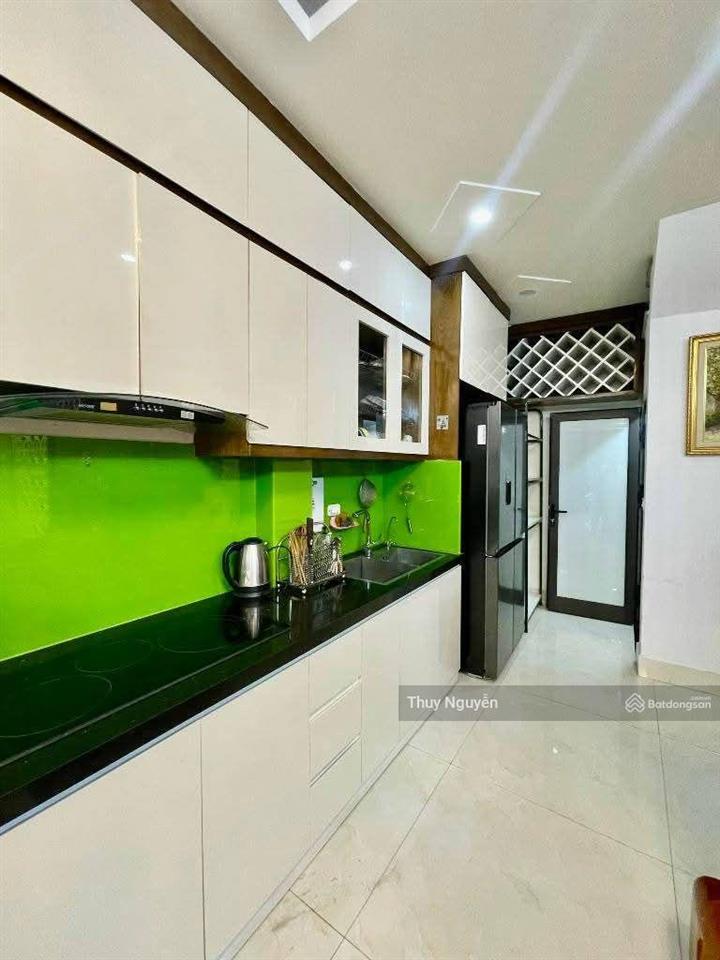 Bán siêu phẩm kim đồng lô góc full nội thất ngõ rộng gần ô tô vài bước ra phố. dt 40,5m