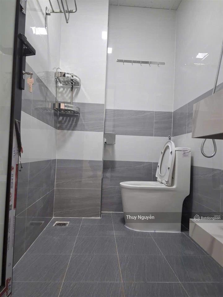 Chính chủ bán nhà phố nguyễn khoái diện tích 115m2 xây 6 tầng thang máy ô tô kinh doanh. 17,5 tỷ