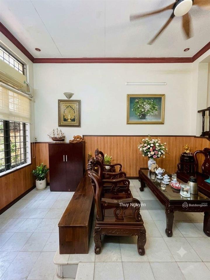 Bán nhà phố kim đồng  dân trí cao  gia đình tự xây tâm huyết diện tích 75m2 xây 4 tầng đẹp btc