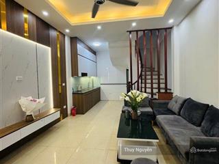 Bán nhà phố lĩnh nam nhà mới đẹp kính kong 3 bước ra trục chính ô tô gần nhà 6.9 tỷ