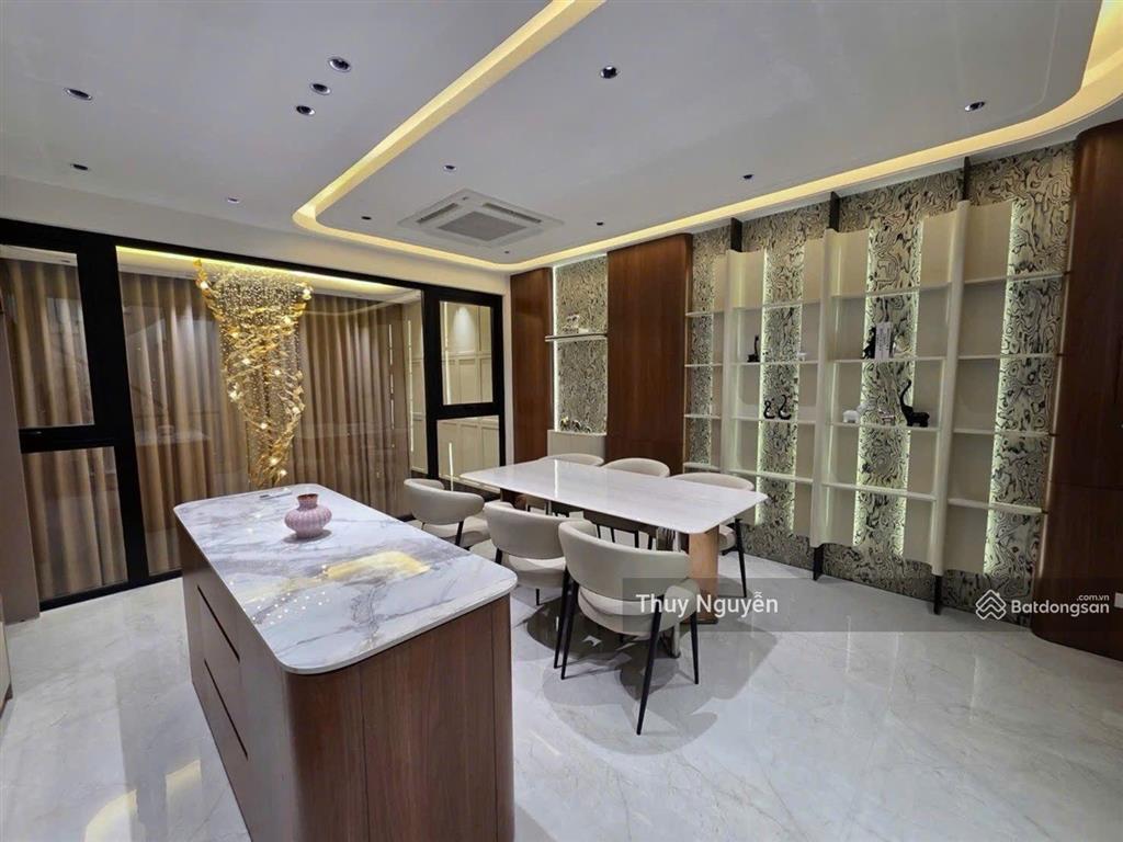 Mặt phố yên duyên 40,5m 5 tầng thang máy 14,3 tỷ mặt phố kinh doanh thang máy