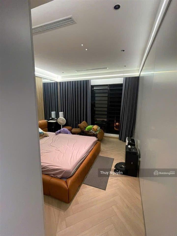 Bán nhà phố yên duyên diên tích 53.5m2 xây 5 tầng thang máy mới tinh giá tốt 0949 135 ***