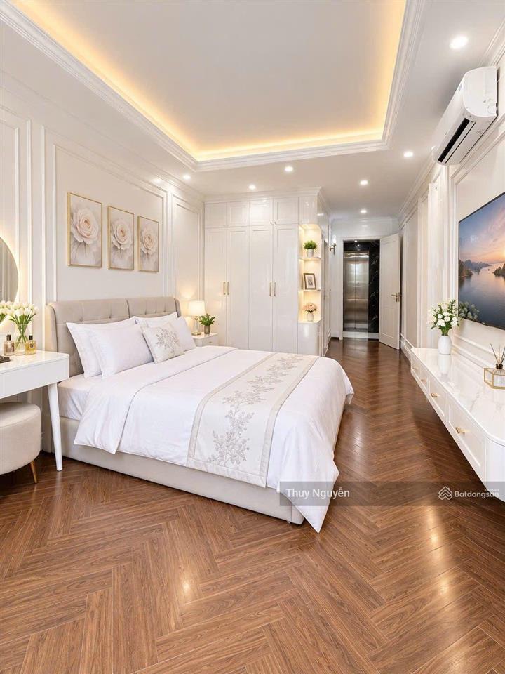 Bán nhà mới phố kim đồng  giáp bát 6 tầng thang máy nhập khẩu full nội thất kinh doanh đỉnh.