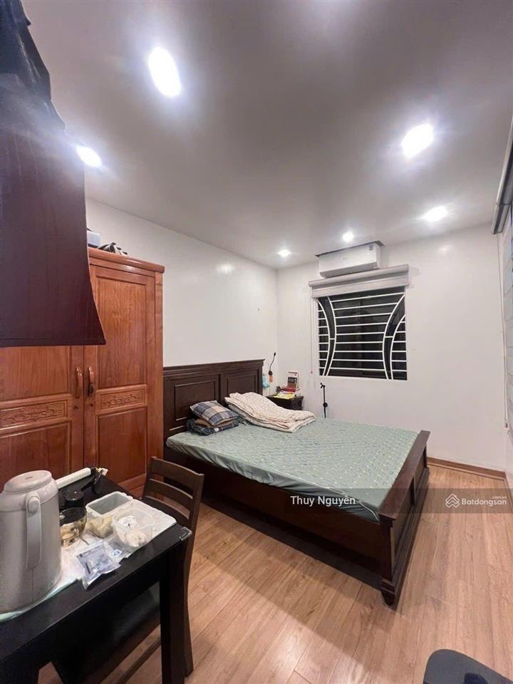 Chính chủ bán nhà khu đt ao sào ô tô tránh kinh doanh đỉnh giáp quận uỷ hoàng mai. 75m