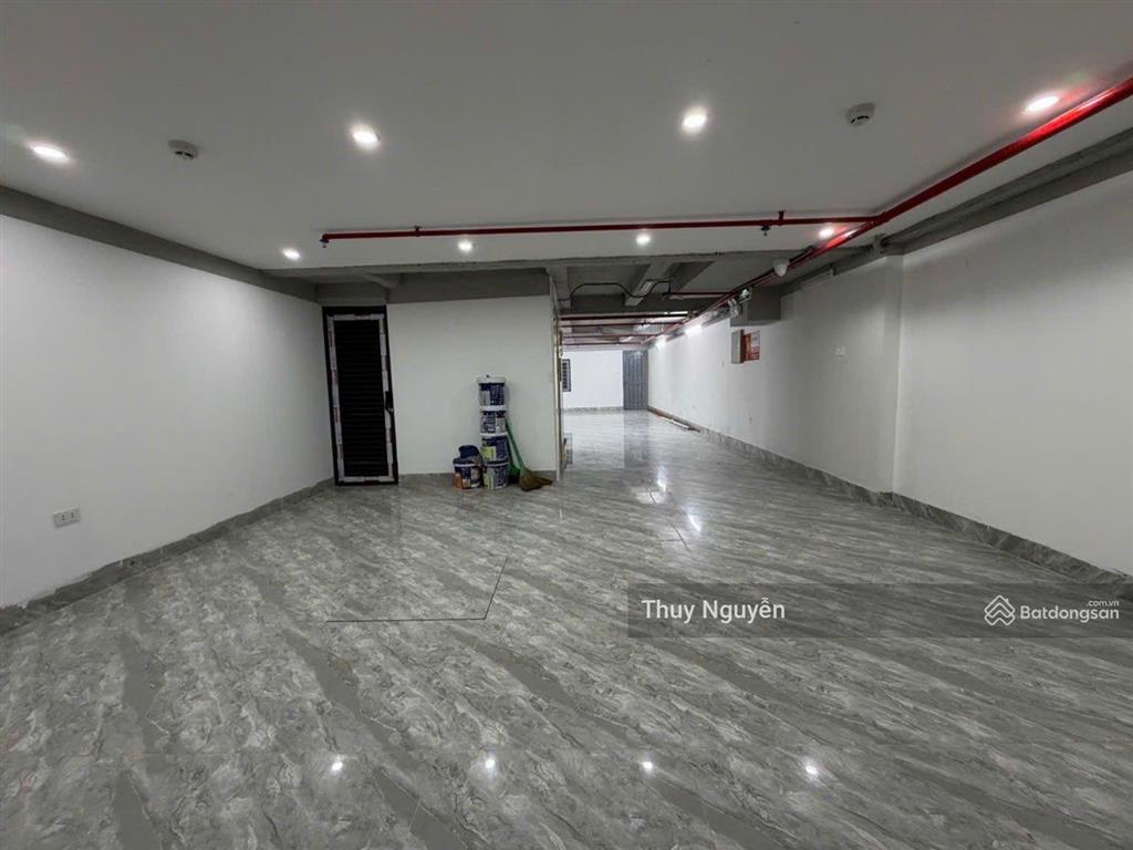 Bán tòa chdv 7 tầng 17 phòng khép kín dòng tiền tiềm năng! trung tâm quận hai bà trưng. ô tô vào