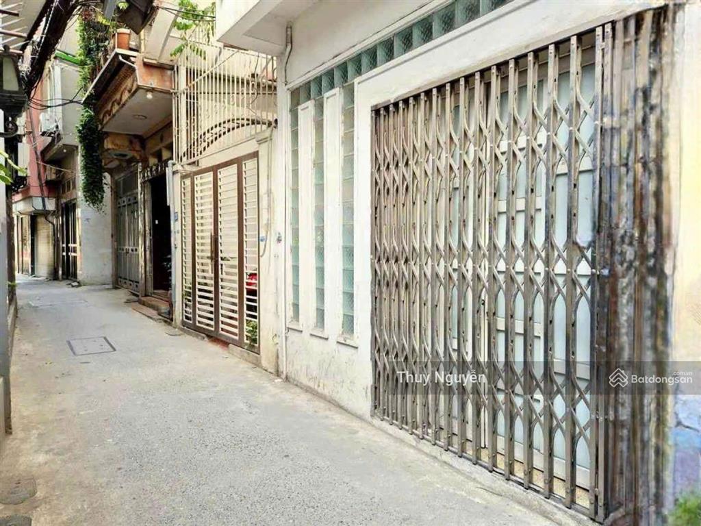 Bán nhà phố tam trinh diên tích 32m2 xây 4 tầng giá 5.9 tỷ .vị trí đẹp gần cầu minh khai giáp ranh