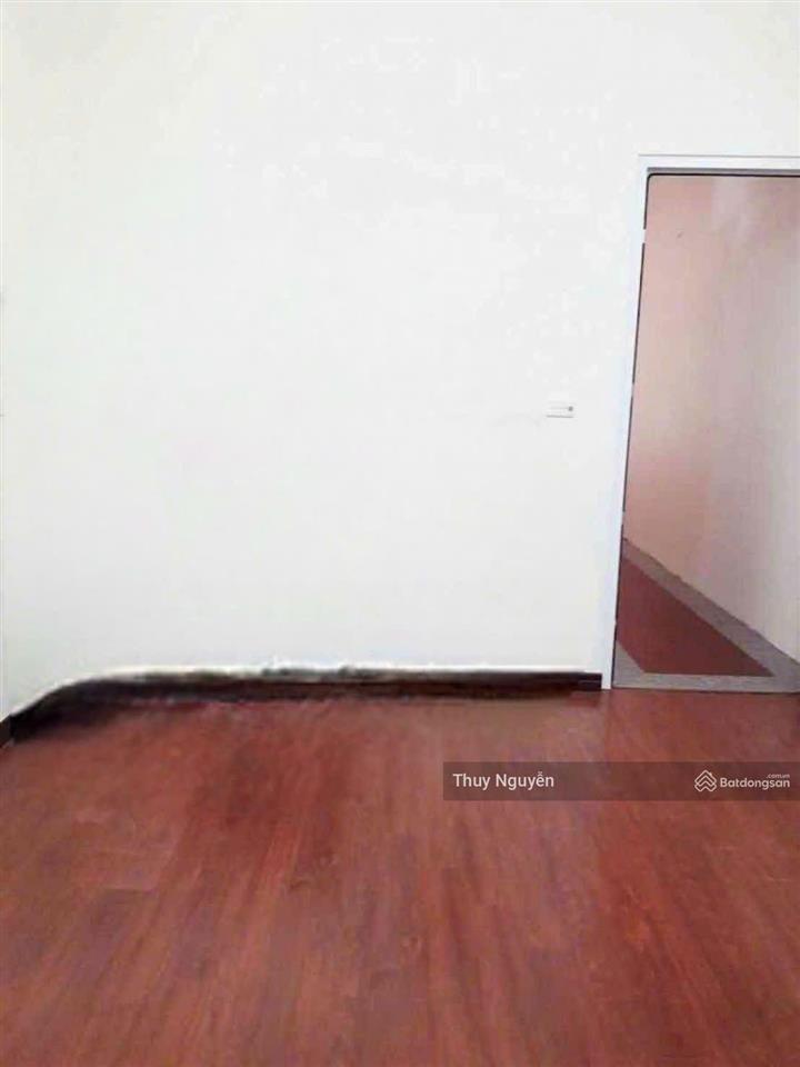 Bán nhà phố tam trinh diên tích 32m2 xây 4 tầng giá 5.9 tỷ .vị trí đẹp gần cầu minh khai giáp ranh