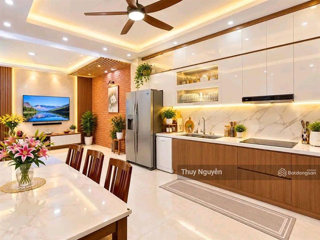 Bán nhà phố kim đồng nhà kiến trúc sư tự thiết kế, ở cực sướng! gần phố giải phóng