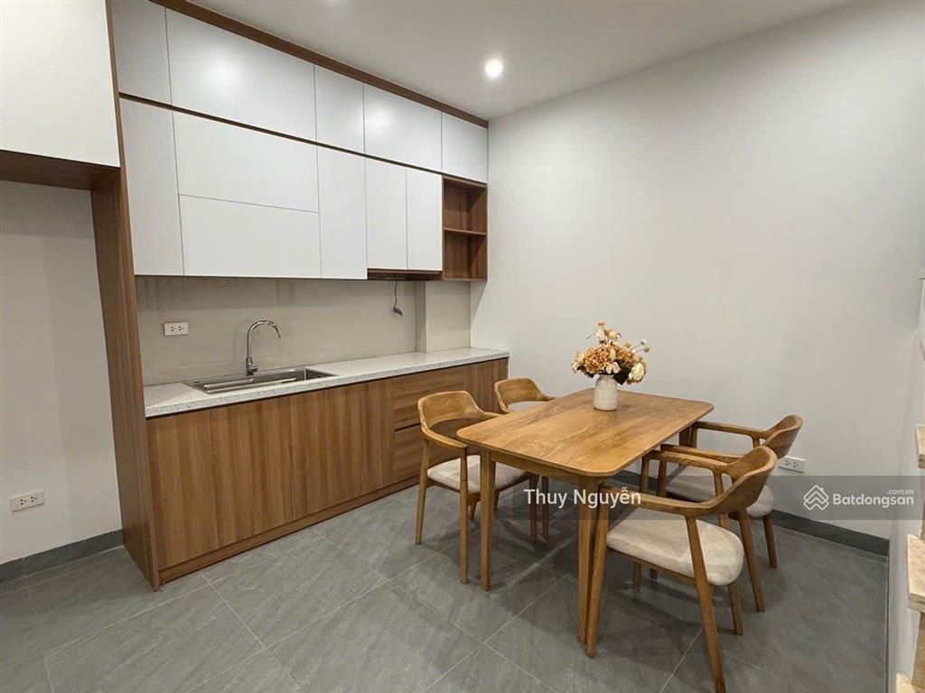 Bán nhà phố bạch mai nhà đẹp 52 m 4 ngủ full nội thất 2 mặt thoáng giá tốt.
