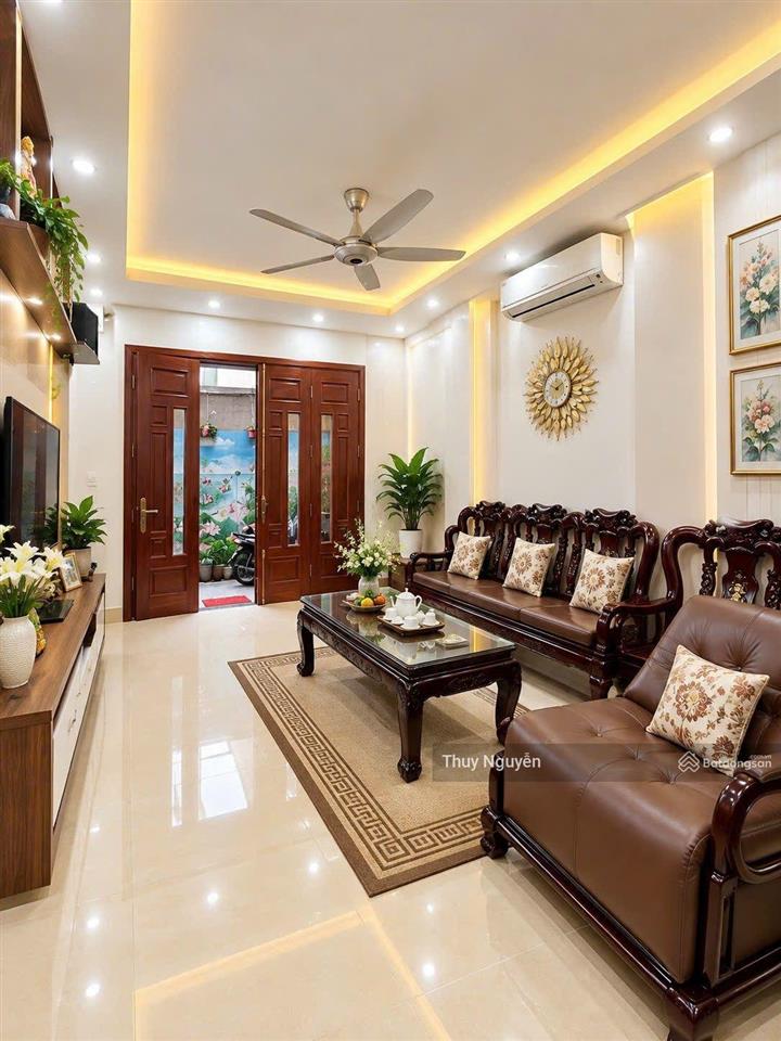 Bán nhà phố tam trinh nhà xây tâm huyết 2 thoáng móng 7 tầng giá 10,9 tỷ.