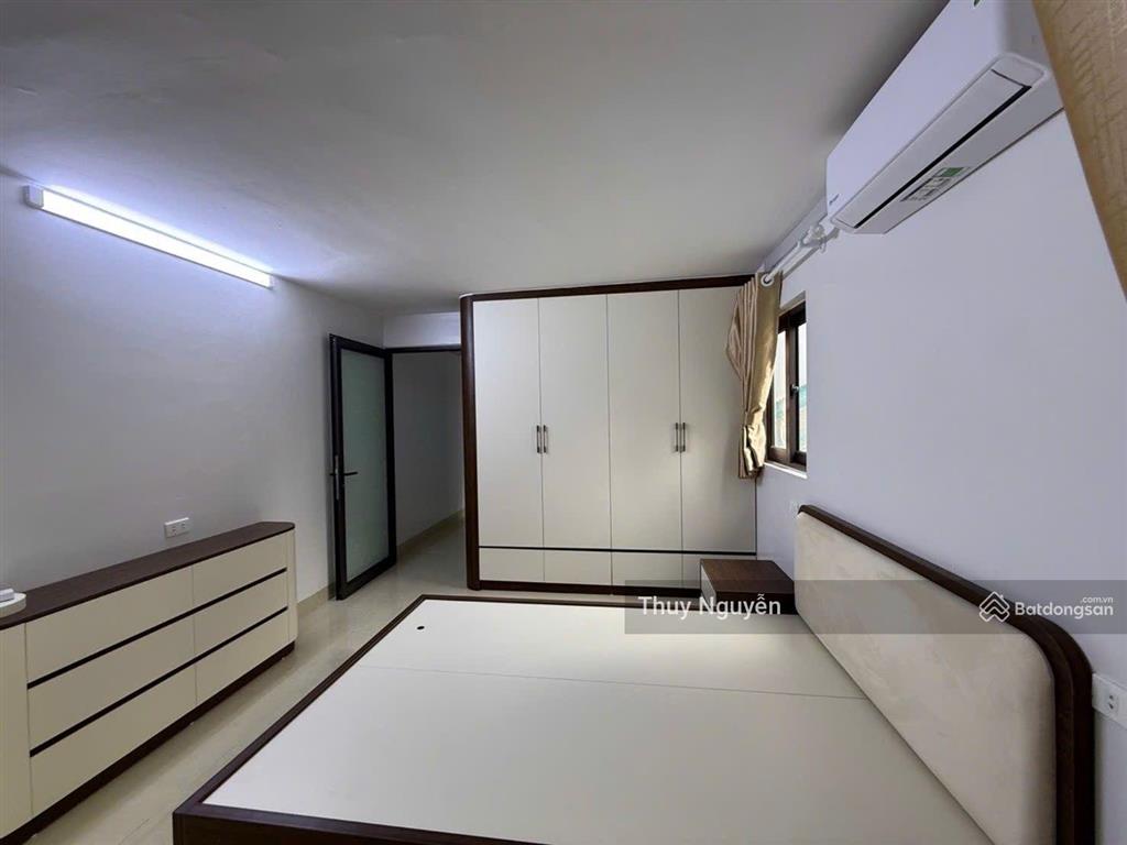 Bán nhà trung tâm quận  siêu phẩm đẹp hai bà  lô góc thoáng  sổ đỏ nở hậu  6 tầng  9 phòng