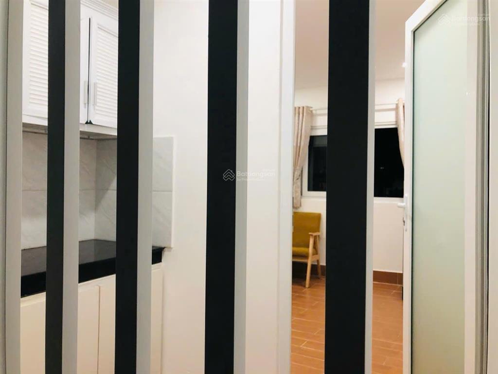 1pn  tách bếp  40m2  full nội thất  view chill  gần lý chính thắng q.3  chỉ 6.x tr