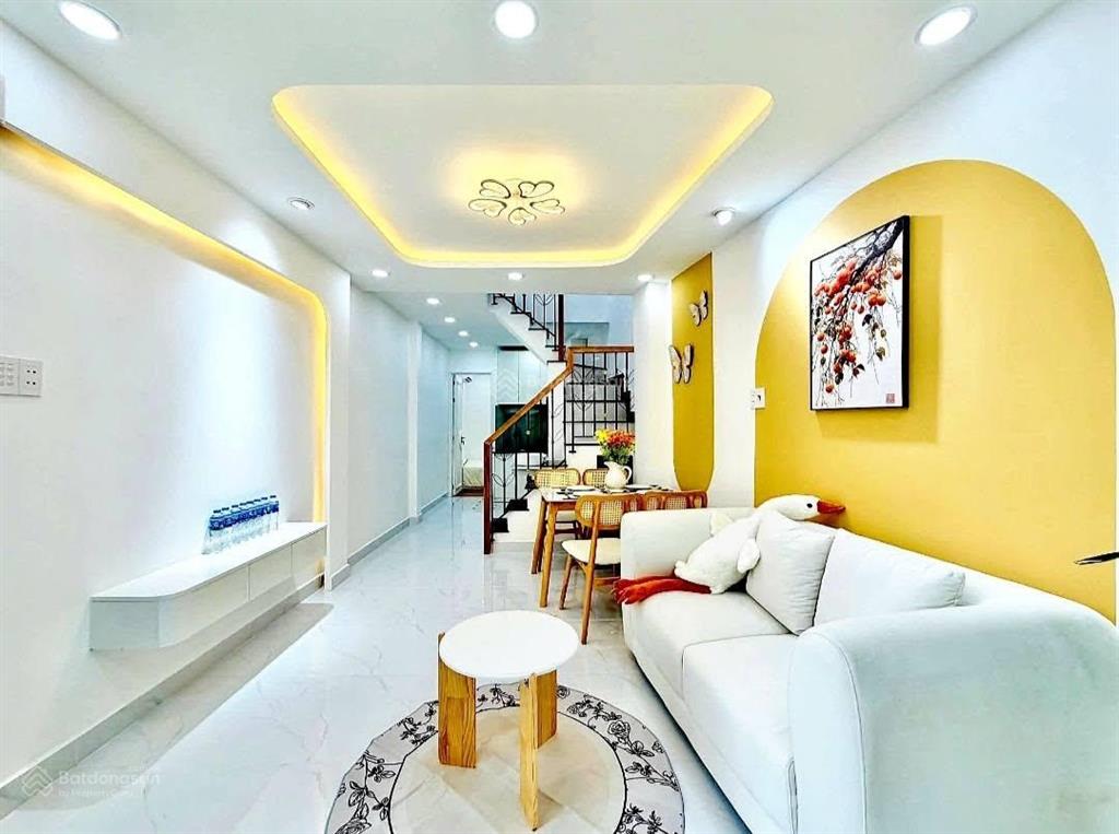 Siêu phẩm hẻm oto  vĩnh viễn q.10  ngang 3.5m  35m2  giá chỉ 6.x tỷ