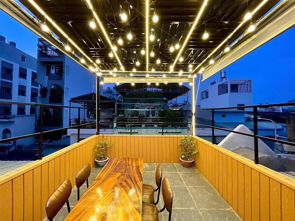 Giá tốt  hẻm oto tránh  ngô quyền quận 10  ngang 3.5m  35 m2  chỉ 6.x tỷ.