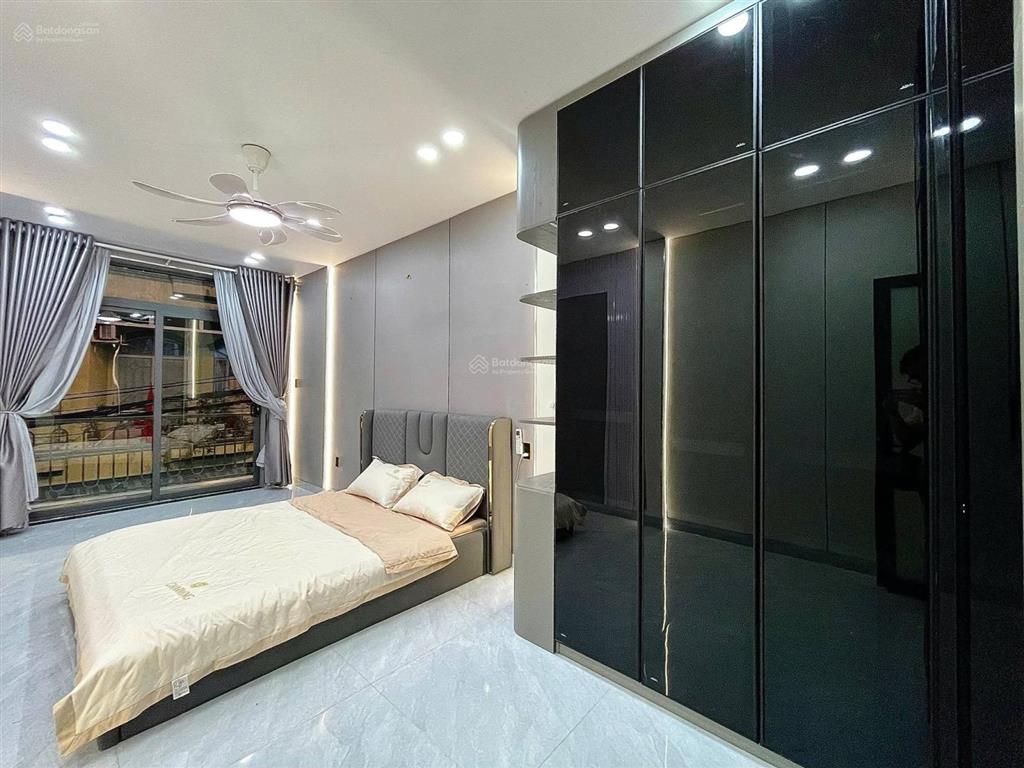 Giá tốt  hẻm oto tránh  ngô quyền quận 10  ngang 3.5m  35 m2  chỉ 6.x tỷ.