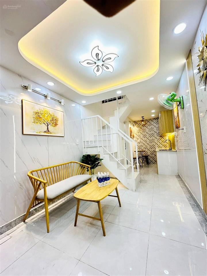 Hiếm, giá tốt  hẻm ô tô tránh  nguyễn kim quận 10  ngang 3.5m  35m²  chỉ 6.x tỷ.