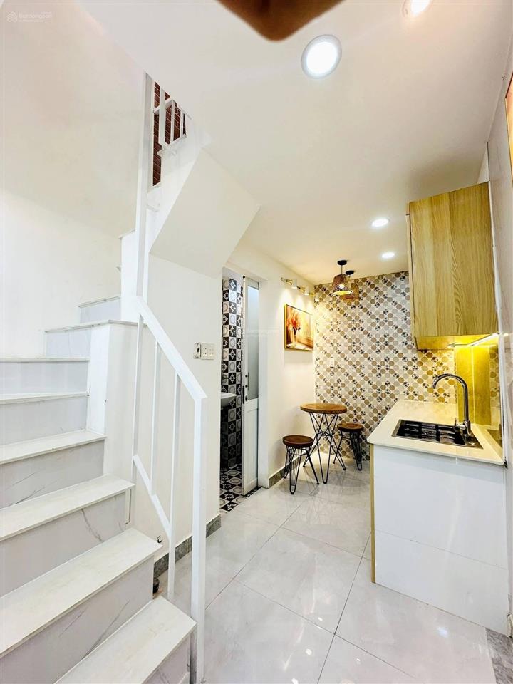 Hiếm, giá tốt  hẻm ô tô tránh  nguyễn kim quận 10  ngang 3.5m  35m²  chỉ 6.x tỷ.