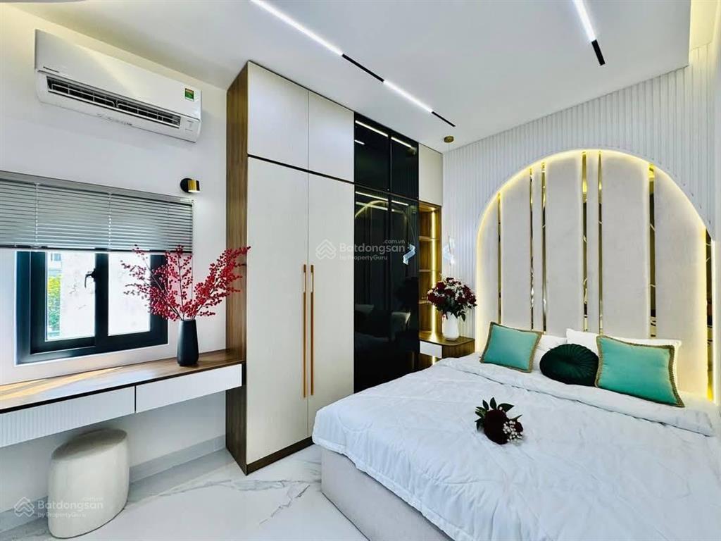 Giá tốt  hẻm oto tránh  vĩnh viễn quận 10  ngang 3.5m  35m2  chỉ 6.x tỷ.