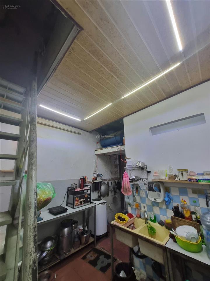 Hẻm oto 6m  nhật tảo quận 10  ngang 3.5m  35m2  chỉ 6.x tỷ.