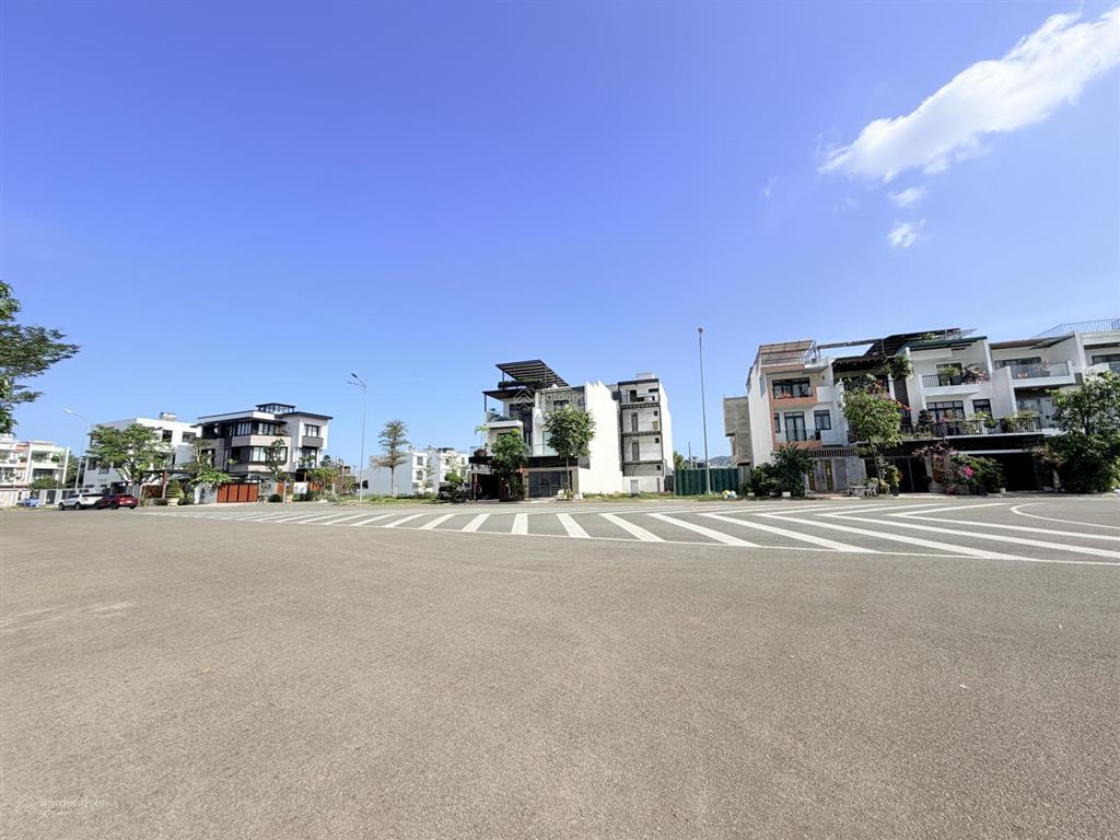 Lô biệt thự mỹ gia gói 3, dt 204.88m² hướng nam. chỉ 62 triệu/m2
