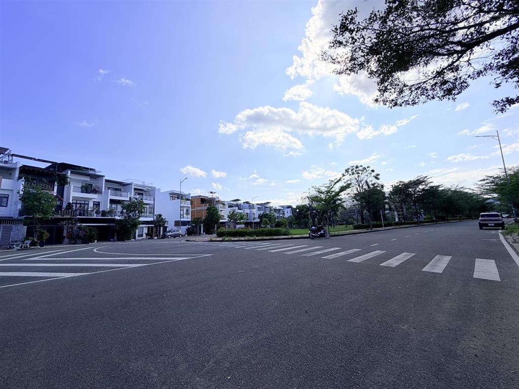 Lô biệt thự mỹ gia gói 3, dt 204.88m² hướng nam. chỉ 62 triệu/m2