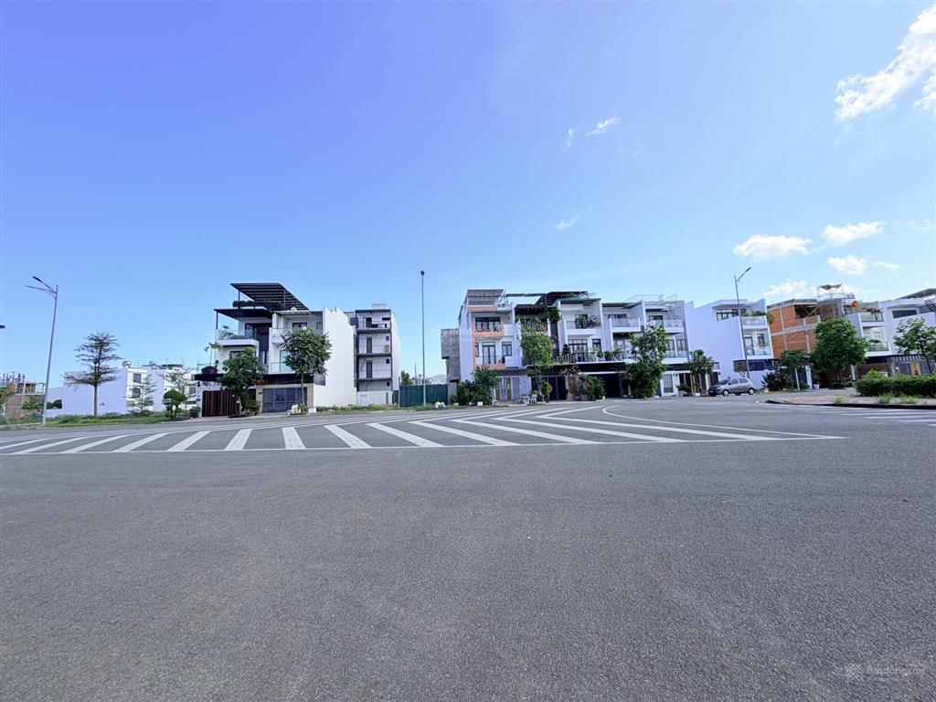 Lô biệt thự mỹ gia gói 3, dt 204.88m² hướng nam. chỉ 62 triệu/m2