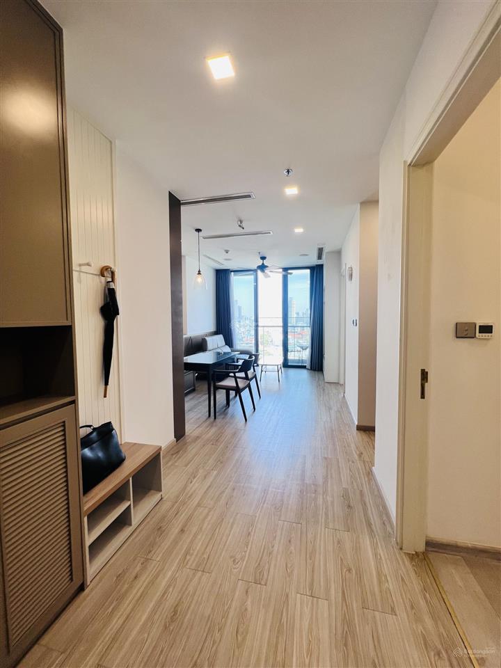Cho thuê căn hộ chung cư 2pn, 21 triệu, 78m2 tại vinhomes golden river ba son, q1, hcm