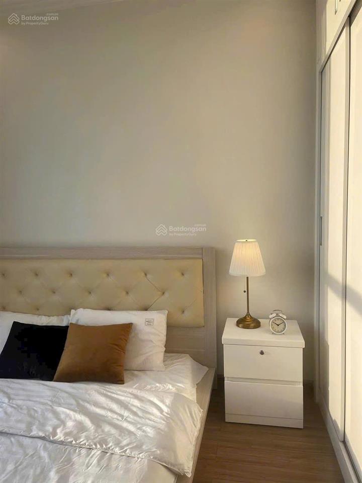 Cho thuê gấp cc 2pn, 21 triệu, 83m2 ở vinhomes central park, bình thạnh. trung tâm, quận 1