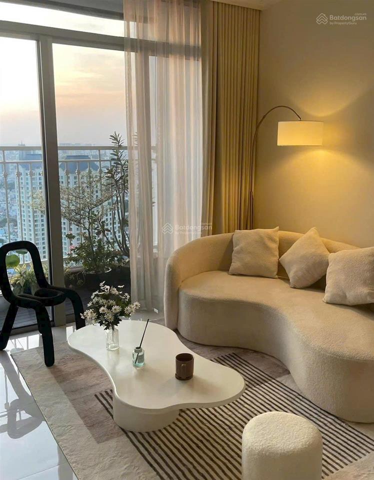 Cho thuê gấp cc 2pn, 21 triệu, 83m2 ở vinhomes central park, bình thạnh. trung tâm, quận 1