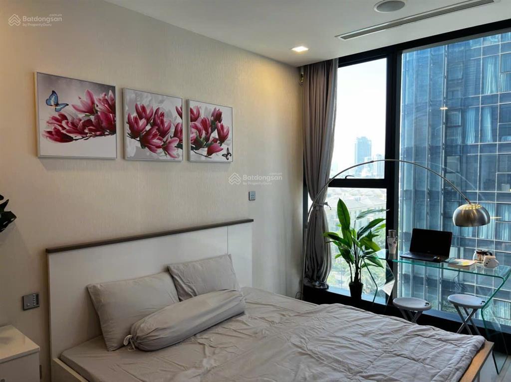 Cần cho thuê căn 1pn fnt giá tốt tại vinhomes golden river ba son, q1, hcm