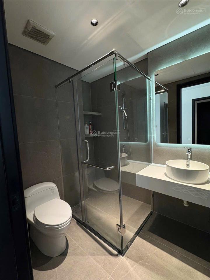 Cho thuê 3pn, 2wc, 120m2 tại vinhomes central park. xem nhà trực tiếp 086973568