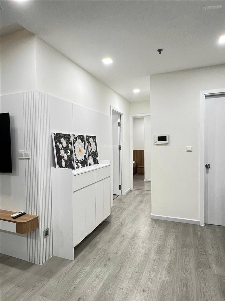Căn hộ chung cư cho thuê tại vinhomes central park, quận1 25 triệu, 80m2, 2pn, 2wc, chính chủ hot!