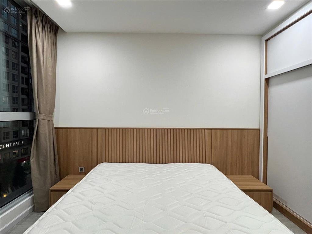 Căn hộ chung cư cho thuê tại vinhomes central park, quận1 25 triệu, 80m2, 2pn, 2wc, chính chủ hot!