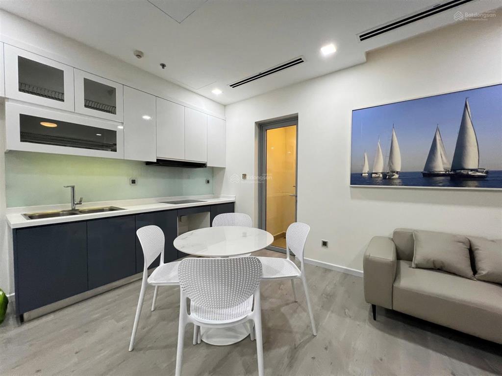 Căn hộ chung cư cho thuê tại vinhomes central park, quận1 25 triệu, 80m2, 2pn, 2wc, chính chủ hot!