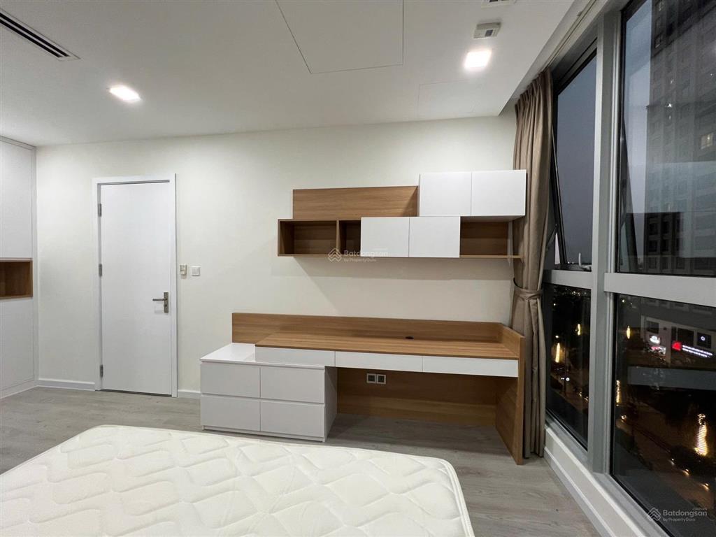 Căn hộ chung cư cho thuê tại vinhomes central park, quận1 25 triệu, 80m2, 2pn, 2wc, chính chủ hot!